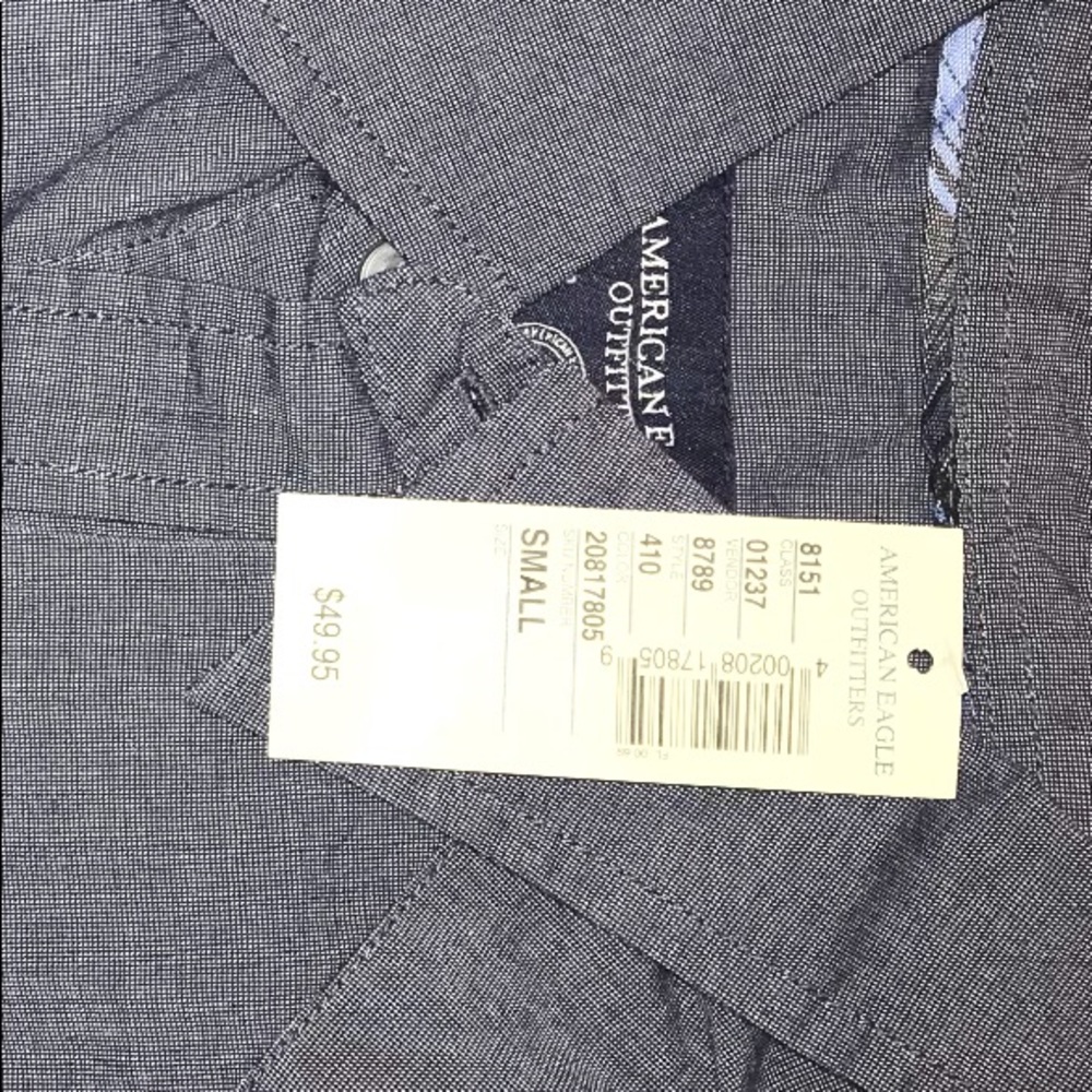 Brand news men’s AE chambray shirt